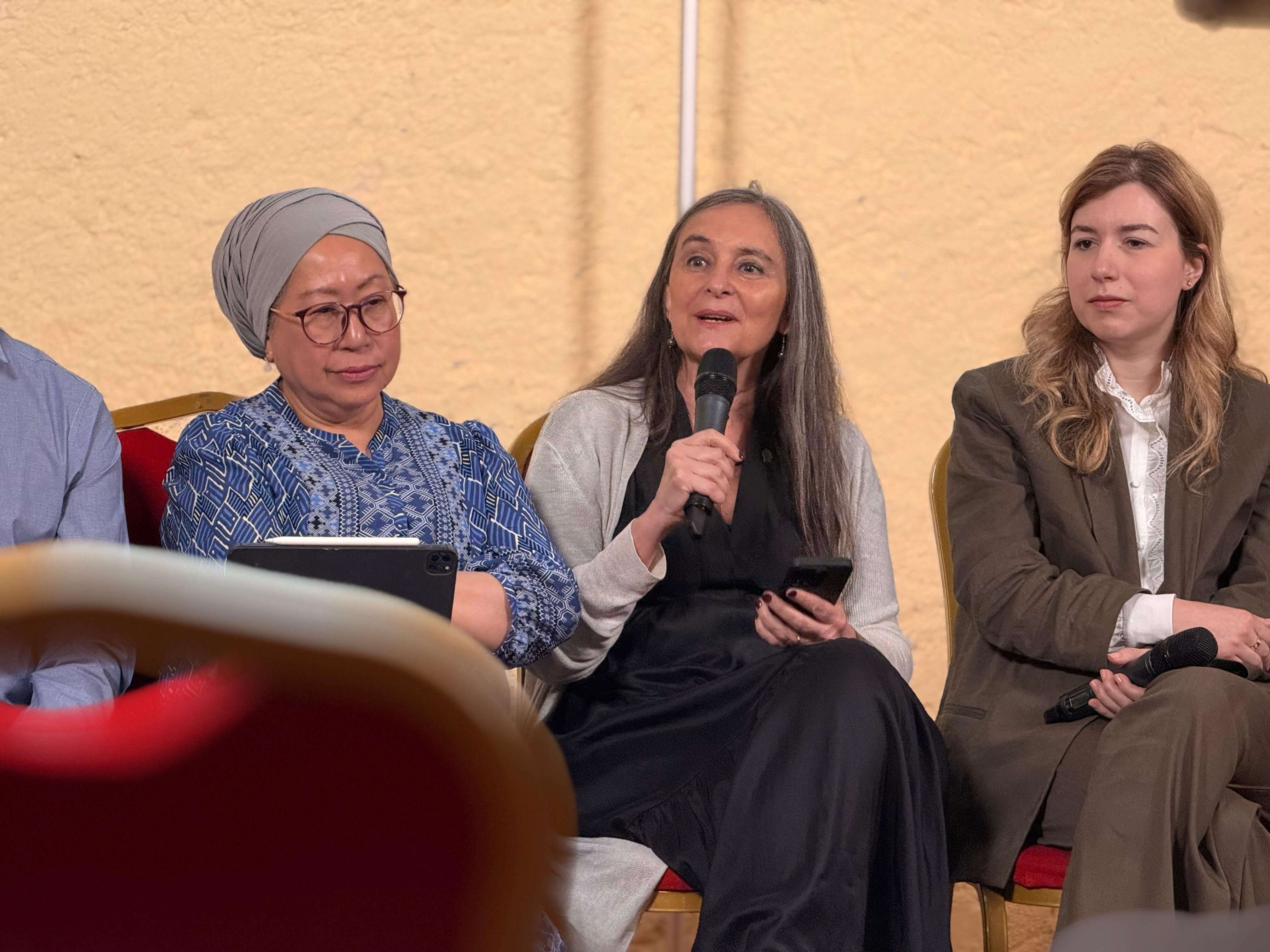 Viviana at Fossil Free panel